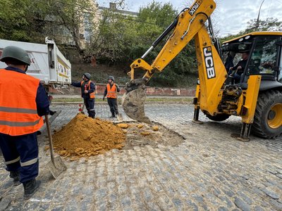 Вода з-під обстрілів: як працює Херсонський водоканал Вода з-під обстрілів: як працює Херсонський водоканал