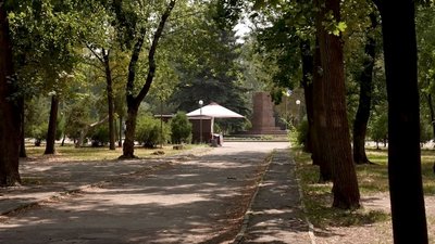 Ковалівський парк чи територія біля ЦНАПу: у Кропивницькому вирішують де розташують Алею памʼяті Ковалівський парк чи територія біля ЦНАПу: у Кропивницькому вирішують де розташують Алею памʼяті