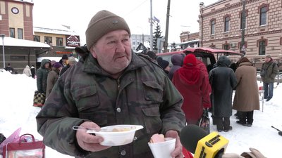 Вже п'ять років у Рівному готують безоплатні благодійні обіди для людей, які опинилися у скруті Вже п'ять років у Рівному готують безоплатні благодійні обіди для людей, які опинилися у скруті