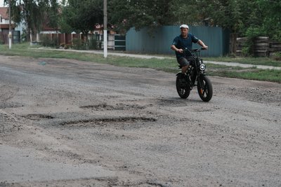 Ями на дорогах Ями на дорогах