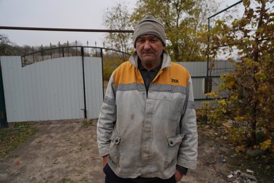 "Ми просто відрізані від цивілізації": як живуть у Левадному на Дніпропетровщині за 13 км від фронту "Ми просто відрізані від цивілізації": як живуть у Левадному на Дніпропетровщині за 13 км від фронту