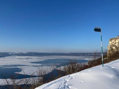 Краєвиди на замерзлий Дністер Краєвиди на замерзлий Дністер
