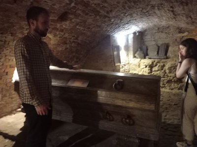 Доторкнутись до реліквій. Що приховує підземелля Гарнізонного храму