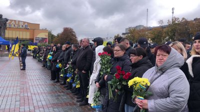З військовим Андрієм Мацяхом попрощалися у Рівному З військовим Андрієм Мацяхом попрощалися у Рівному