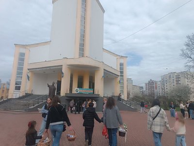 На Хмельниччині розпочали освячувати великодні кошики На Хмельниччині розпочали освячувати великодні кошики