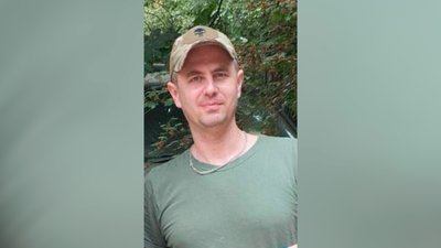 На Чернігівщині поховали Олександра Москаленка та Ігоря Дерюгу, які загинули на Сумщині та Луганщині На Чернігівщині поховали Олександра Москаленка та Ігоря Дерюгу, які загинули на Сумщині та Луганщині