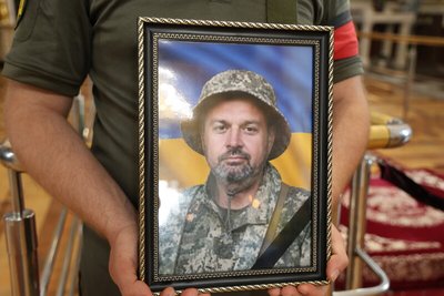 У Луцьку попрощалися з полеглими бійцями Едуардом Гуріним та Костянтином Шевчуком
