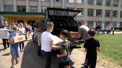 У Житомирі учні та вчителі ліцею №24 зібрали 350 тисяч гривень на автівку для ЗСУ