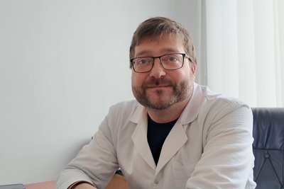 Лікар-онколог Новоселицької лікарні Володимир Барателі Лікар-онколог Новоселицької лікарні Володимир Барателі