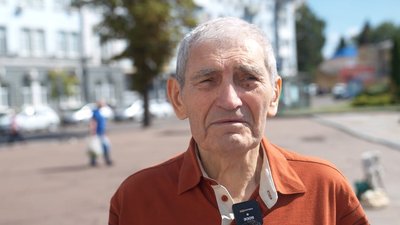 Як на Житомирщині піднімали синьо-жовті прапори до проголошення незалежності: історії очевидців Як на Житомирщині піднімали синьо-жовті прапори до проголошення незалежності: історії очевидців