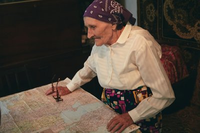 "Переживання й досвід предків". "Баба Єлька" презентувала третю серію циклу про громади Кіровоградщини "Переживання й досвід предків". "Баба Єлька" презентувала третю серію циклу про громади Кіровоградщини