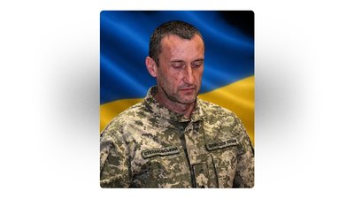 На Чернігівщині поховали військових Олександра Степановського та Олександра Д'якова і прикордонницю Антоніну Ковальчук На Чернігівщині поховали військових Олександра Степановського та Олександра Д'якова і прикордонницю Антоніну Ковальчук