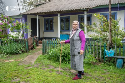 "Нема в нас нічого. Хліб один раз на тиждень": історії трьох сестер які живуть у віддаленому селі "Нема в нас нічого. Хліб один раз на тиждень": історії трьох сестер які живуть у віддаленому селі