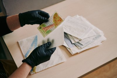 Не мовчати й не травмувати: як говорити зі школярами про війну та памʼять Не мовчати й не травмувати: як говорити зі школярами про війну та памʼять