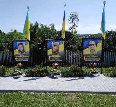 Алея слави, Володимир Вовчак, Михайло Михайлишин та Павло Євчин Алея слави, Володимир Вовчак, Михайло Михайлишин та Павло Євчин