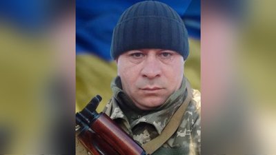 На Буковині попрощалися з військовим Романом Рябим На Буковині попрощалися з військовим Романом Рябим