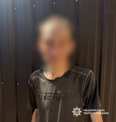Дані карток виманили через «єПідтримку», а потім запропонували підпалювати авто: в Одесі затримали підозрюваного Дані карток виманили через «єПідтримку», а потім запропонували підпалювати авто: в Одесі затримали підозрюваного