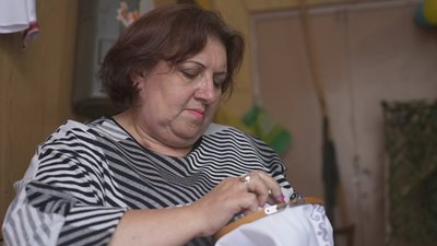 Волонтери з Вінниччини виготовили понад дві тисячі сіток Волонтери з Вінниччини виготовили понад дві тисячі сіток