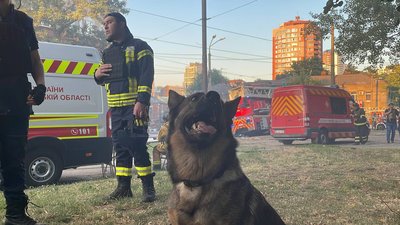 Удар по багатоповерхівці у Дніпрі, поранені на Нікопольщині. Головні новини Дніпра та області 28 червня Удар по багатоповерхівці у Дніпрі, поранені на Нікопольщині. Головні новини Дніпра та області 28 червня