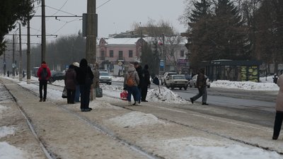 Конотоп в умовах війни: пошкоджені будинки, робота на генераторах та водопостачання за графіком Конотоп в умовах війни: пошкоджені будинки, робота на генераторах та водопостачання за графіком