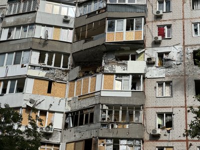 Херсон, обстріли, серпень 2024, багатоповерхівка, будинок Херсон, обстріли, серпень 2024, багатоповерхівка, будинок