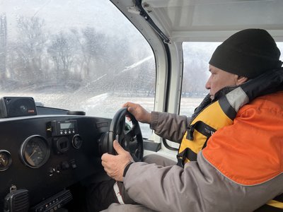 На Кременчуцькому водосховищі рятувальники чергують на аероглісері На Кременчуцькому водосховищі рятувальники чергують на аероглісері