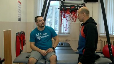 Наступив на протипіхотну міну: оборонець проходить протезування у Вінниці Наступив на протипіхотну міну: оборонець проходить протезування у Вінниці