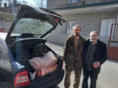 допомога переселенець Краматорськ Сергій евакуація волонтерство маскувальні сітки Дніпро бійці фронт допомога переселенець Краматорськ Сергій евакуація волонтерство маскувальні сітки Дніпро бійці фронт