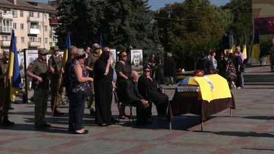 У Рівному попрощалися з військовим Андрієм Круглюком