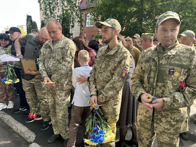 У Монастирищі на Черкащині відбулися урочистості до Дня Героїв У Монастирищі на Черкащині відбулися урочистості до Дня Героїв