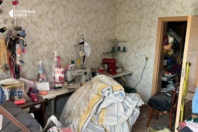 Подвійний удар "шахедів": родина на межі трагедії, порятунок з вогню та розповіді очевидців Подвійний удар "шахедів": родина на межі трагедії, порятунок з вогню та розповіді очевидців