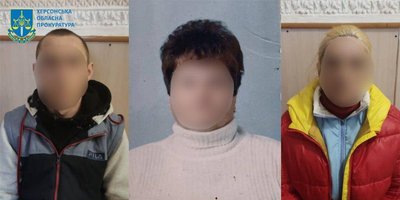 Погрожували людям тюрмою за відмову "голосувати" на псевдореферендумі. На Херсонщини затримали трьох колаборантів Погрожували людям тюрмою за відмову "голосувати" на псевдореферендумі. На Херсонщини затримали трьох колаборантів
