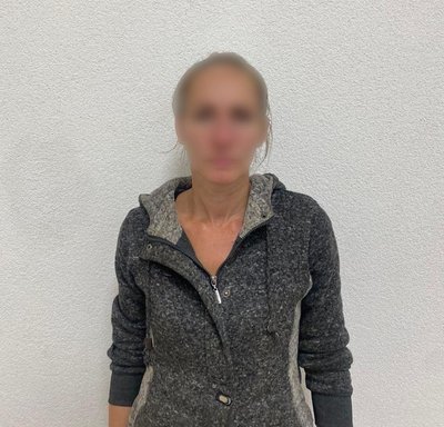 Ножем нанесла чоловікові численні порізи на ногах: на Закарпатті жінку підозрюють у вбивстві батька Ножем нанесла чоловікові численні порізи на ногах: на Закарпатті жінку підозрюють у вбивстві батька