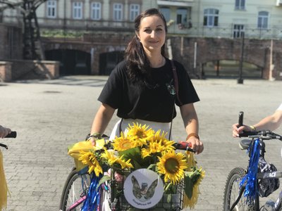 Співзасновниця волонтерського центру "Маскувальні феї" Олена Черкас розповіла про 11 велопарад дівчат в Івано-Франківську Співзасновниця волонтерського центру "Маскувальні феї" Олена Черкас розповіла про 11 велопарад дівчат в Івано-Франківську
