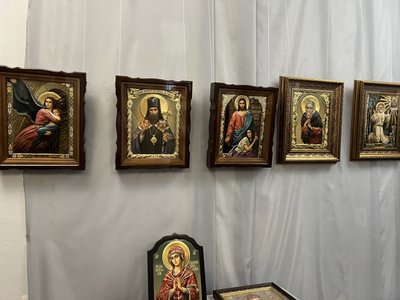 У Ромнах на Сумщині відкрили виставку 27 сучасних ікон іконописної майстерні «Логос» У Ромнах на Сумщині відкрили виставку 27 сучасних ікон іконописної майстерні «Логос»