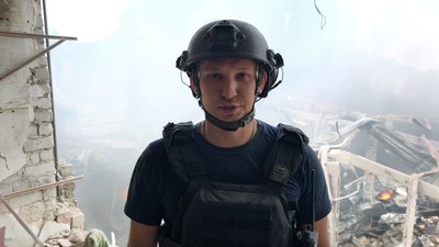 «Одна мить — і нічого немає». Жителі Краматорська розповіли про удар по ТЦ та будинках у середмісті «Одна мить — і нічого немає». Жителі Краматорська розповіли про удар по ТЦ та будинках у середмісті