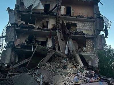 Житло для маріупольців, ремонти псля обстрілів та ноутбуки для школярів: що купували у серпні на Донеччині Житло для маріупольців, ремонти псля обстрілів та ноутбуки для школярів: що купували у серпні на Донеччині