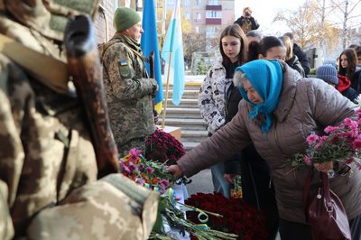 У Полтаві відкрили меморіальні дошки двом полеглим захисникам У Полтаві відкрили меморіальні дошки двом полеглим захисникам