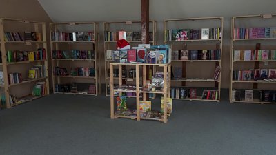У книгарні Анни Герасимчук є близько 800 книг У книгарні Анни Герасимчук є близько 800 книг