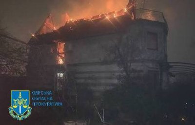 Уночі армія РФ атакувала Одещину дронами: пошкоджені будинки, є поранені