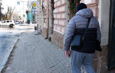 Ветеран на протезі Богдан Смаль про доступність Чернівців Ветеран на протезі Богдан Смаль про доступність Чернівців