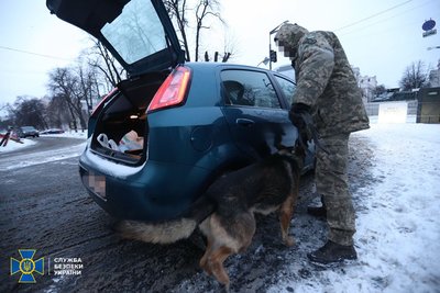 СБУ проводить перевірки в урядовому кварталі Києва СБУ проводить перевірки в урядовому кварталі Києва
