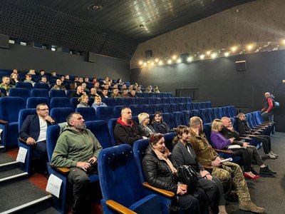У Черкасах вперше показали кінострічку "Ізюм. Звільнений" У Черкасах вперше показали кінострічку "Ізюм. Звільнений"