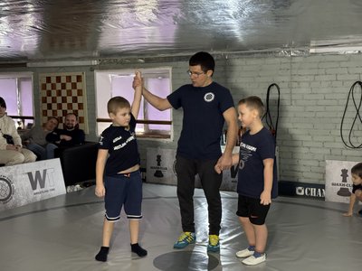 У Сумах для дітей провели спортивне свято "Winter Wrestling Day" У Сумах для дітей провели спортивне свято "Winter Wrestling Day"