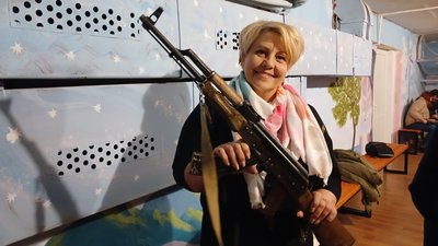 Заняття з володіння зброєю, зброя, навчання для цивільних, Тернопільщина, квітень 2025 Заняття з володіння зброєю, зброя, навчання для цивільних, Тернопільщина, квітень 2025