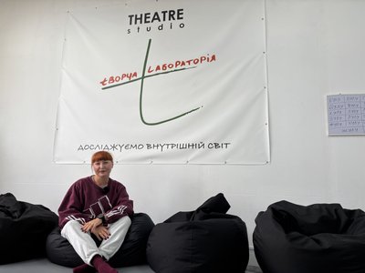 У Хусті переселенка з Херсонщини відкрила театральну студію "Творча лабораторію" У Хусті переселенка з Херсонщини відкрила театральну студію "Творча лабораторію"