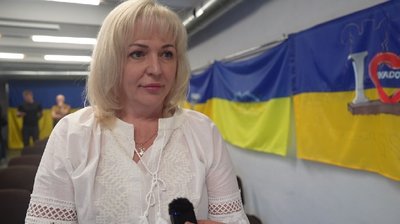 Приїхала підтримати людей. У Херсоні німецька співачка Марлен Маас уперше виступила з концертом Приїхала підтримати людей. У Херсоні німецька співачка Марлен Маас уперше виступила з концертом