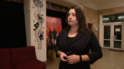 Юна Крушинська виконала роль Оксани — зв’язкової та сестри одного із повстанців Юна Крушинська виконала роль Оксани — зв’язкової та сестри одного із повстанців