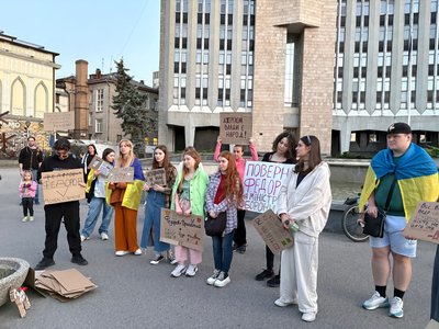 Місяць мітингів у Дніпрі: протестувальники вимагають повернути Федорова на посаду МО Місяць мітингів у Дніпрі: протестувальники вимагають повернути Федорова на посаду МО