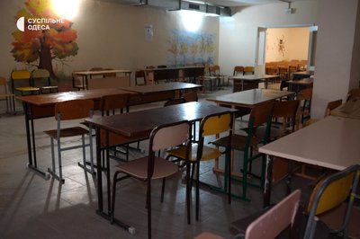Укриття в селах Одещини: що роблять люди під час атак та чи вистачає захисту Укриття в селах Одещини: що роблять люди під час атак та чи вистачає захисту
